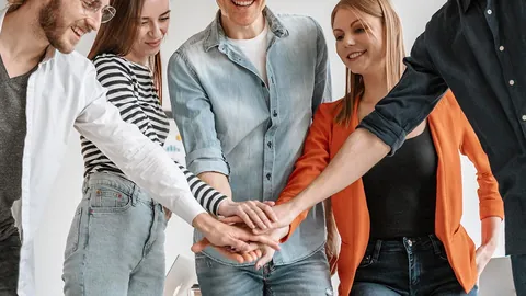 《埃斯特旺英超首秀待时日：马雷斯卡揭秘适应期，压力未至》